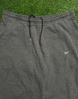 NIKE GREY SWEATPANTS - M