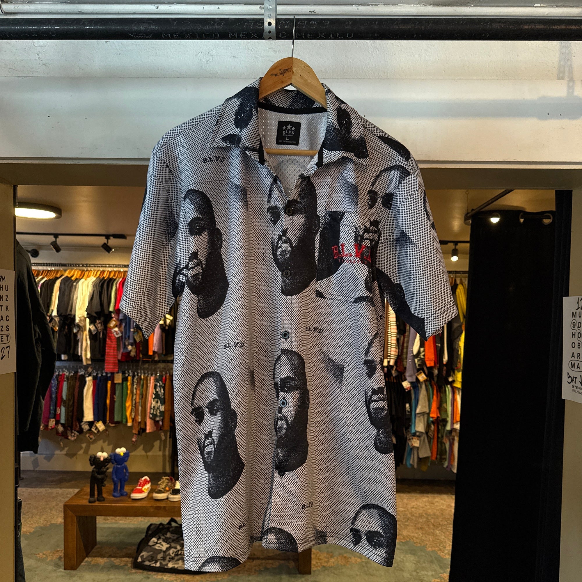BLVD Virgil Button Up - L
