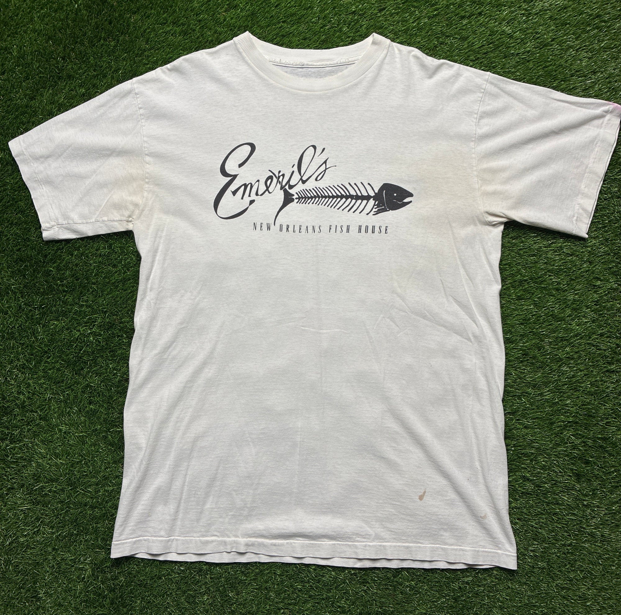 Emeril’s tee (L)