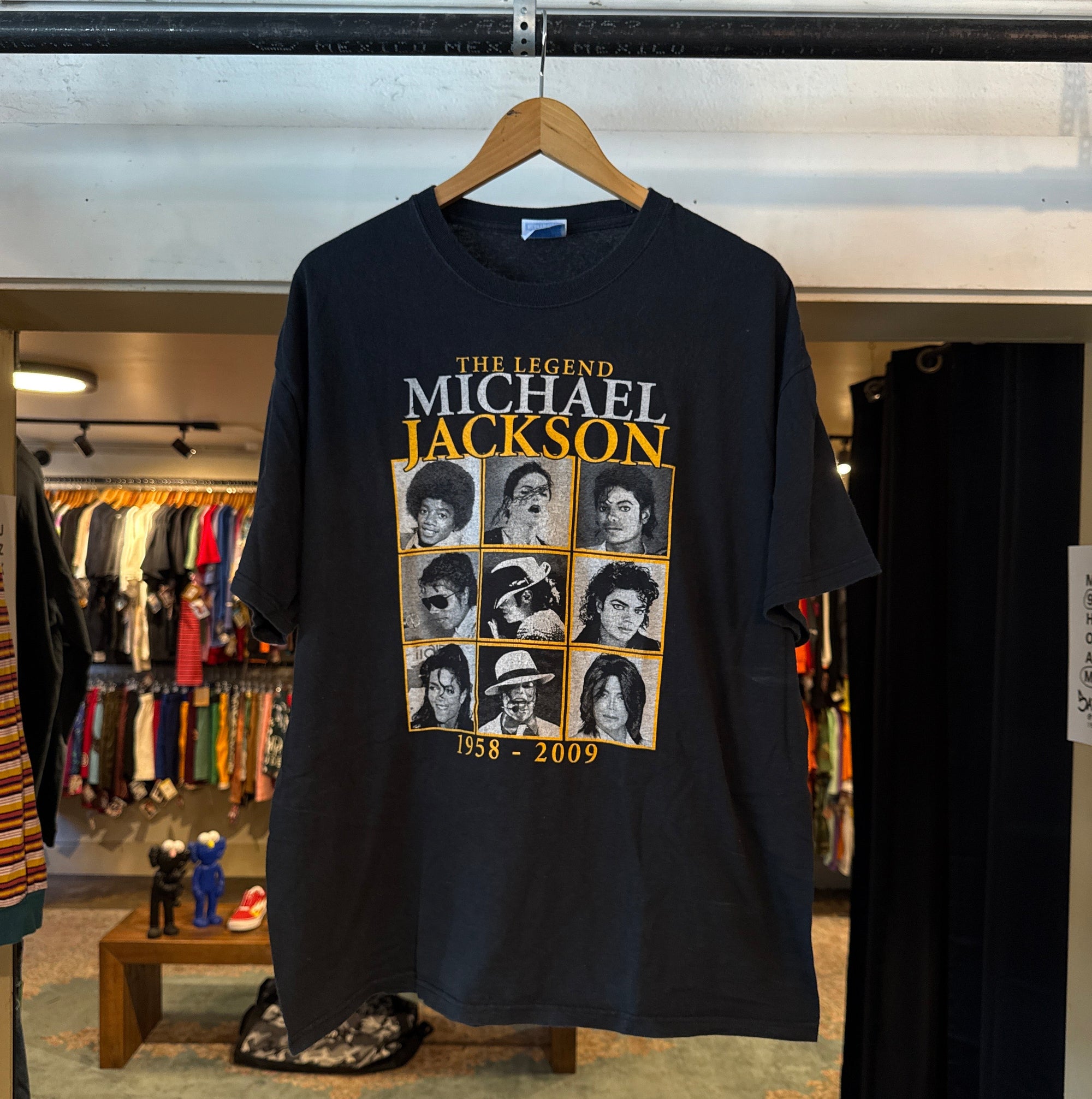 Michael Jackson Legend Tee - XL