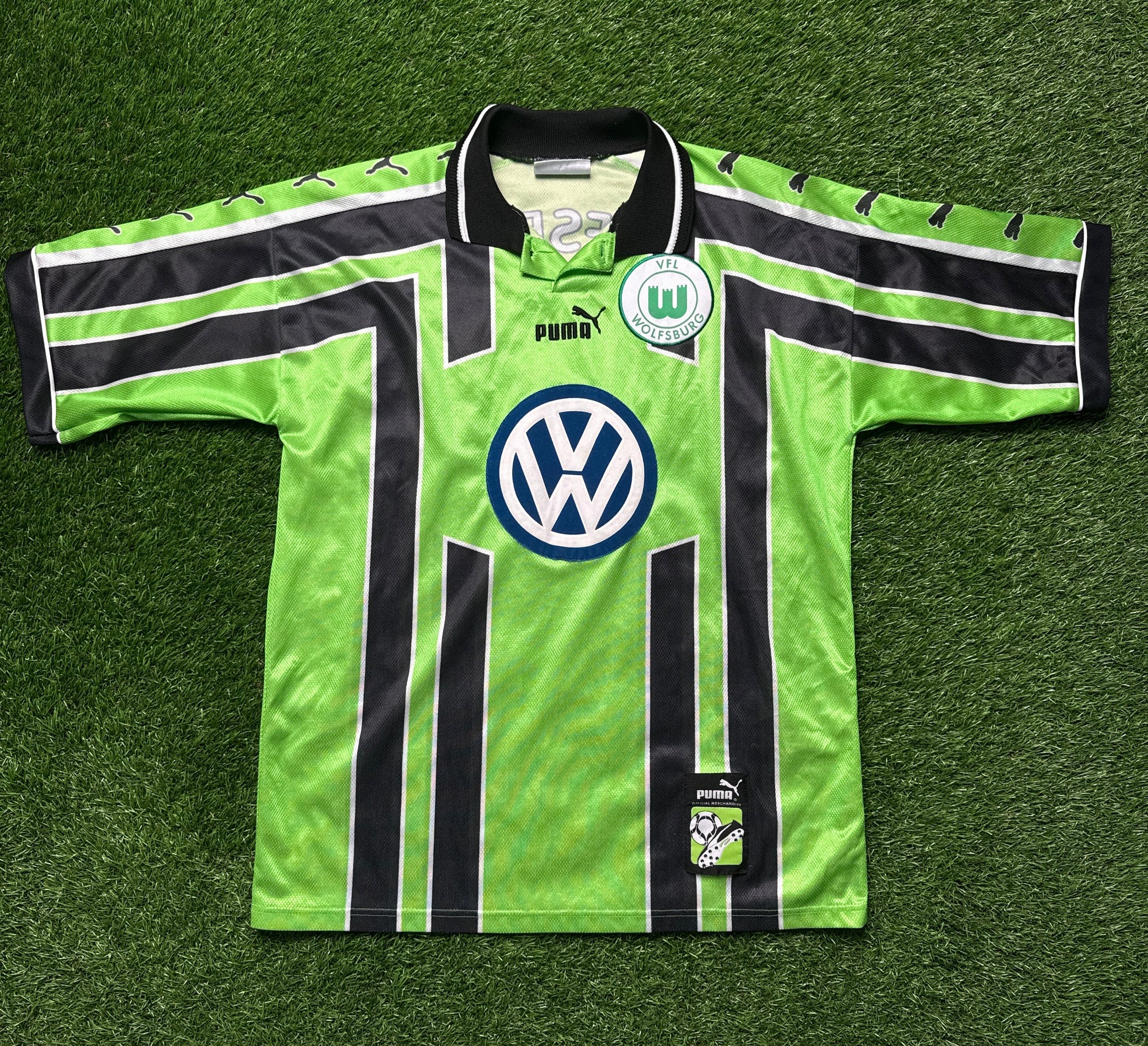 Wolfsburg puma jersey (S)