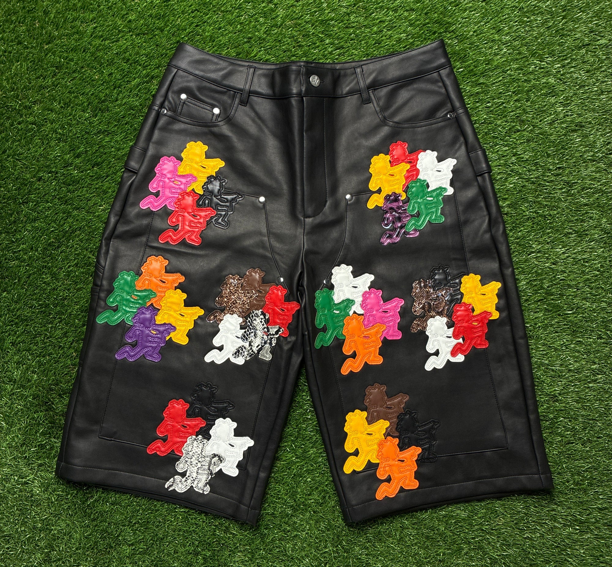 Pieces by Pok (L)