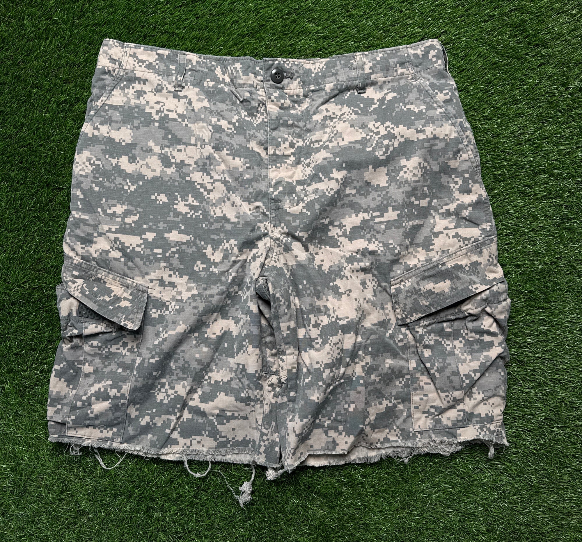 Digital camo jorts (36)
