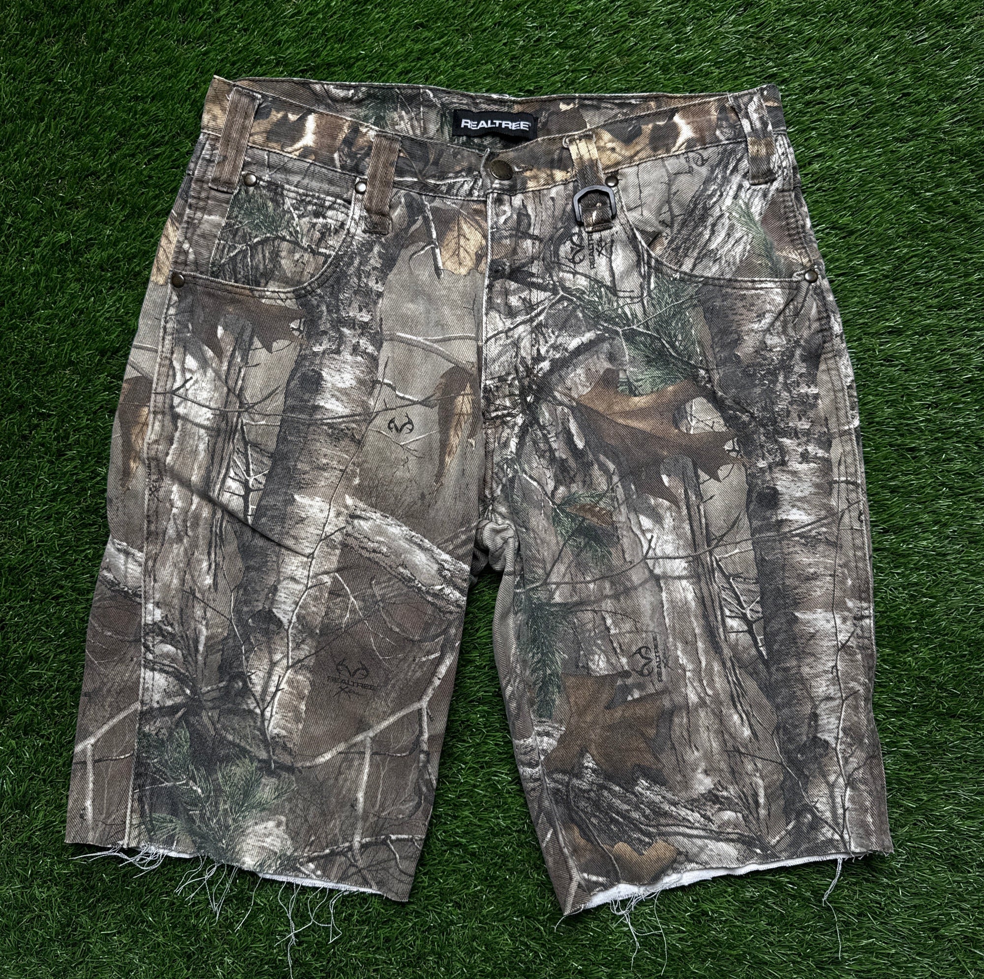 Camo jorts (32)