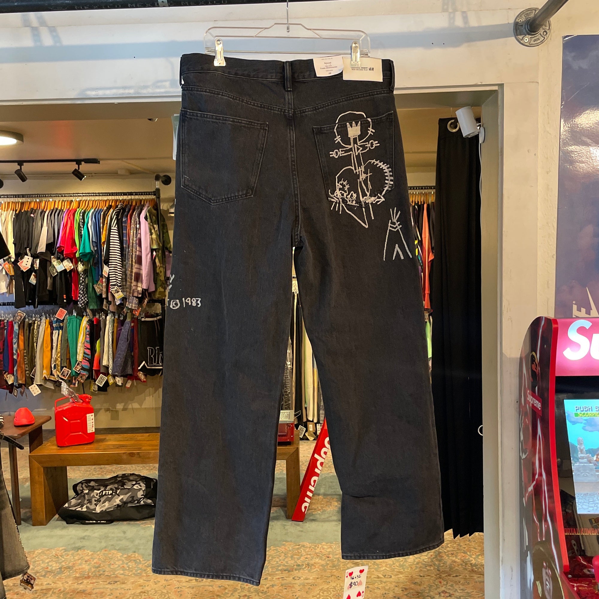 Who Decides War x Basquiat x H&amp;M (36x32