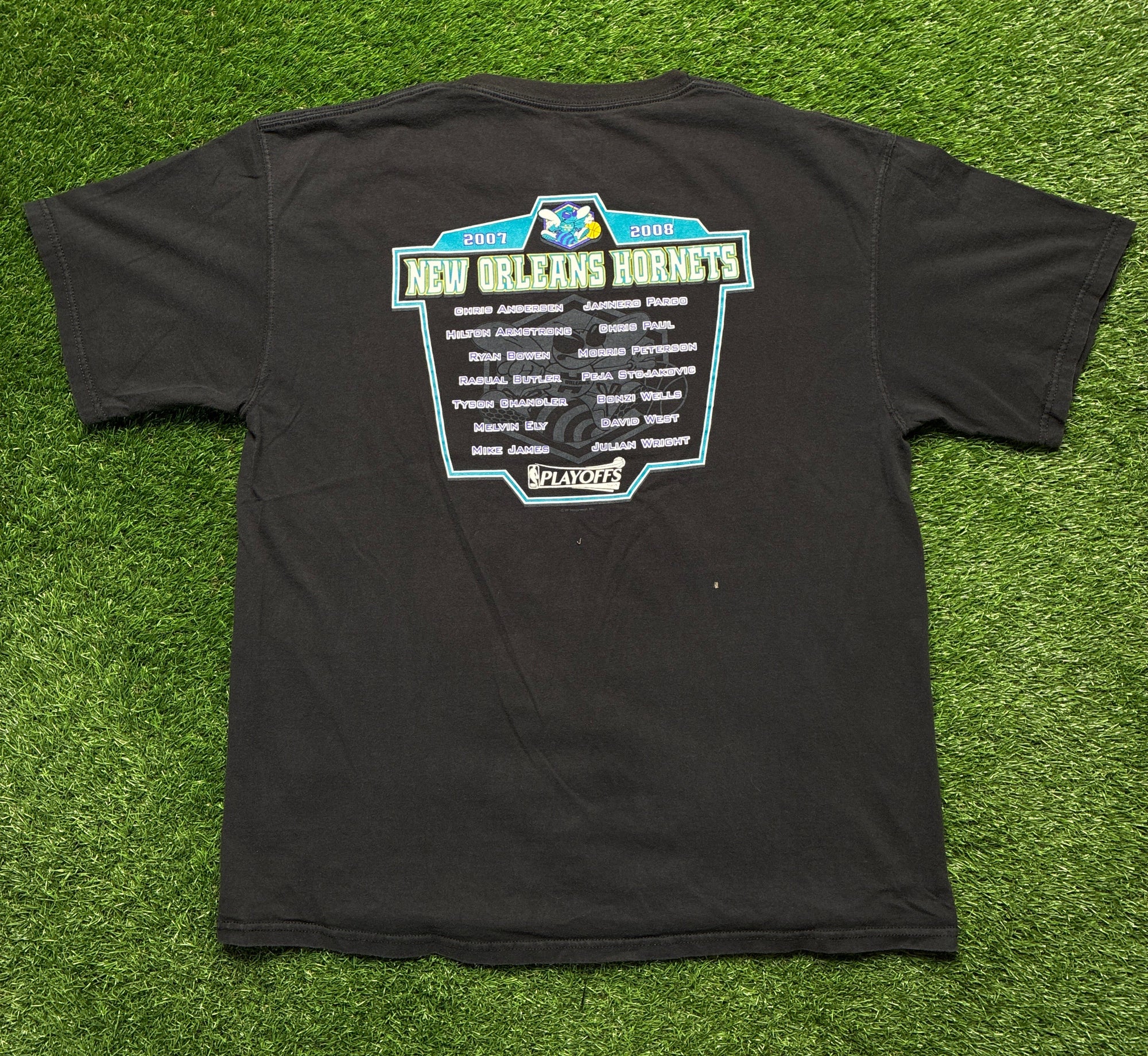 Hornets tee (XL)