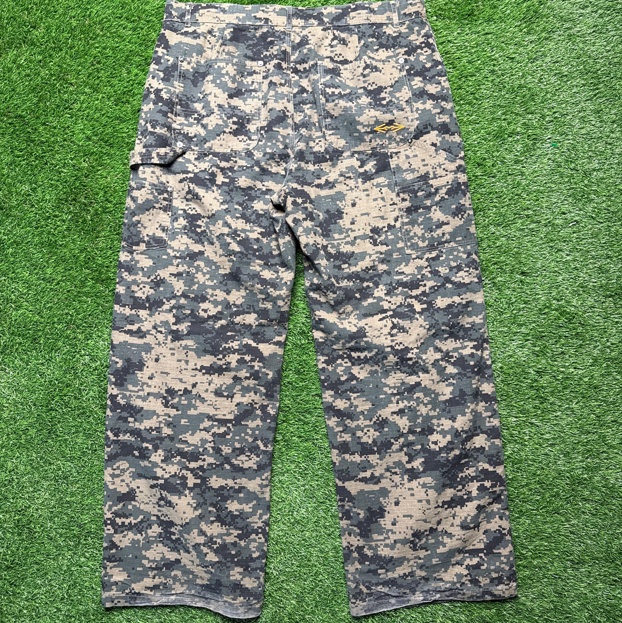HMDD Camo Carpenters (XL)