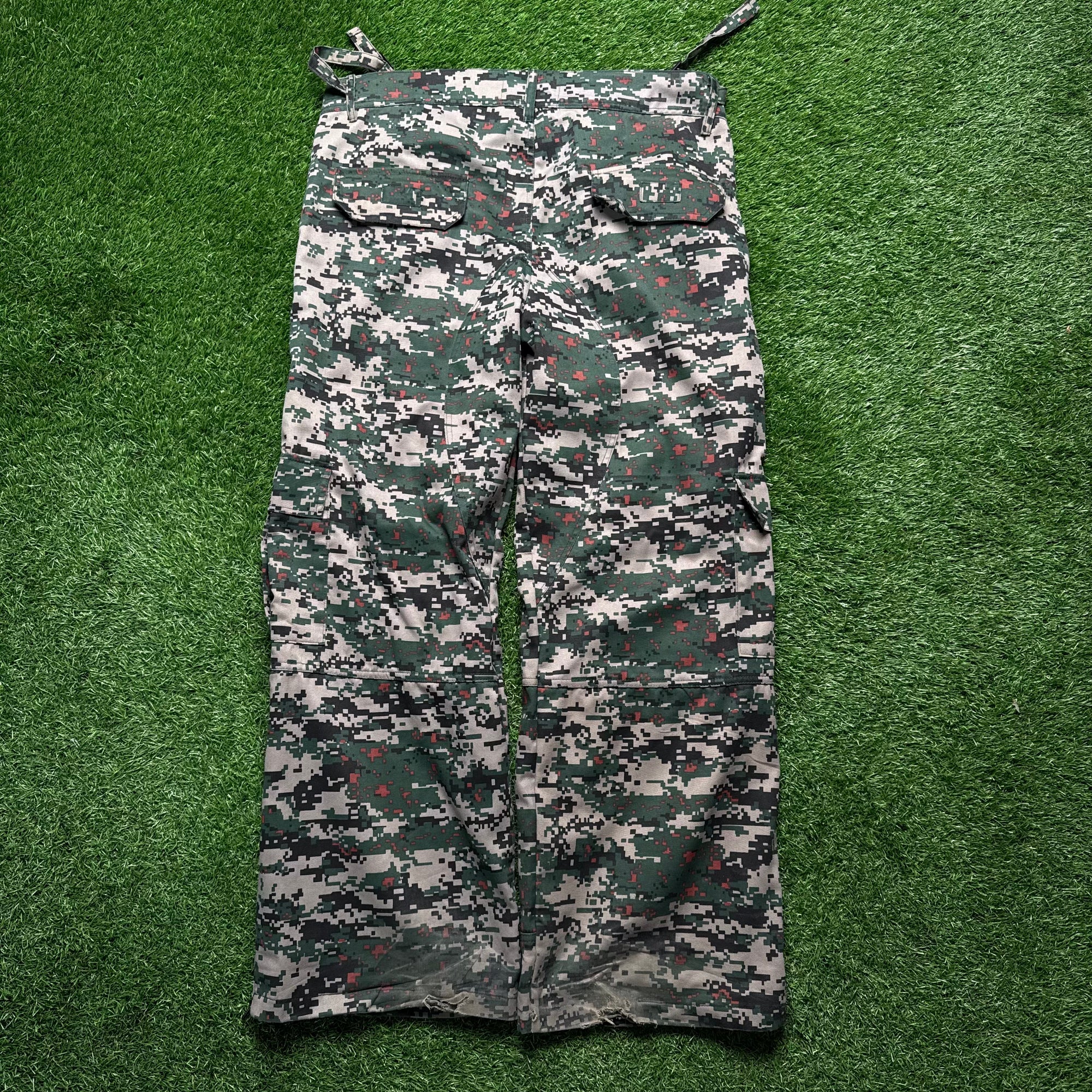 Freewater pants (M)