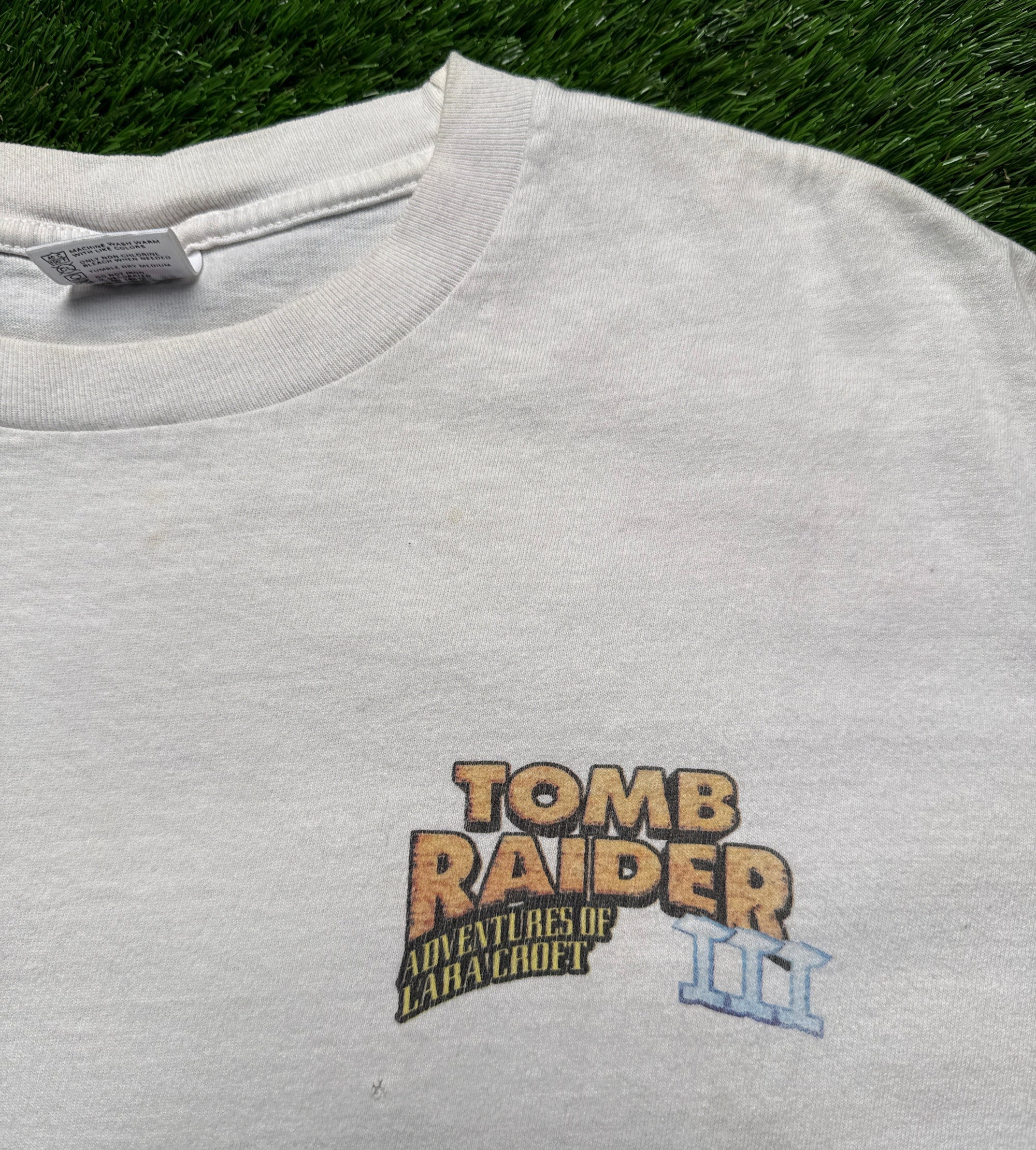 Vintage tomb raider tee (XL)
