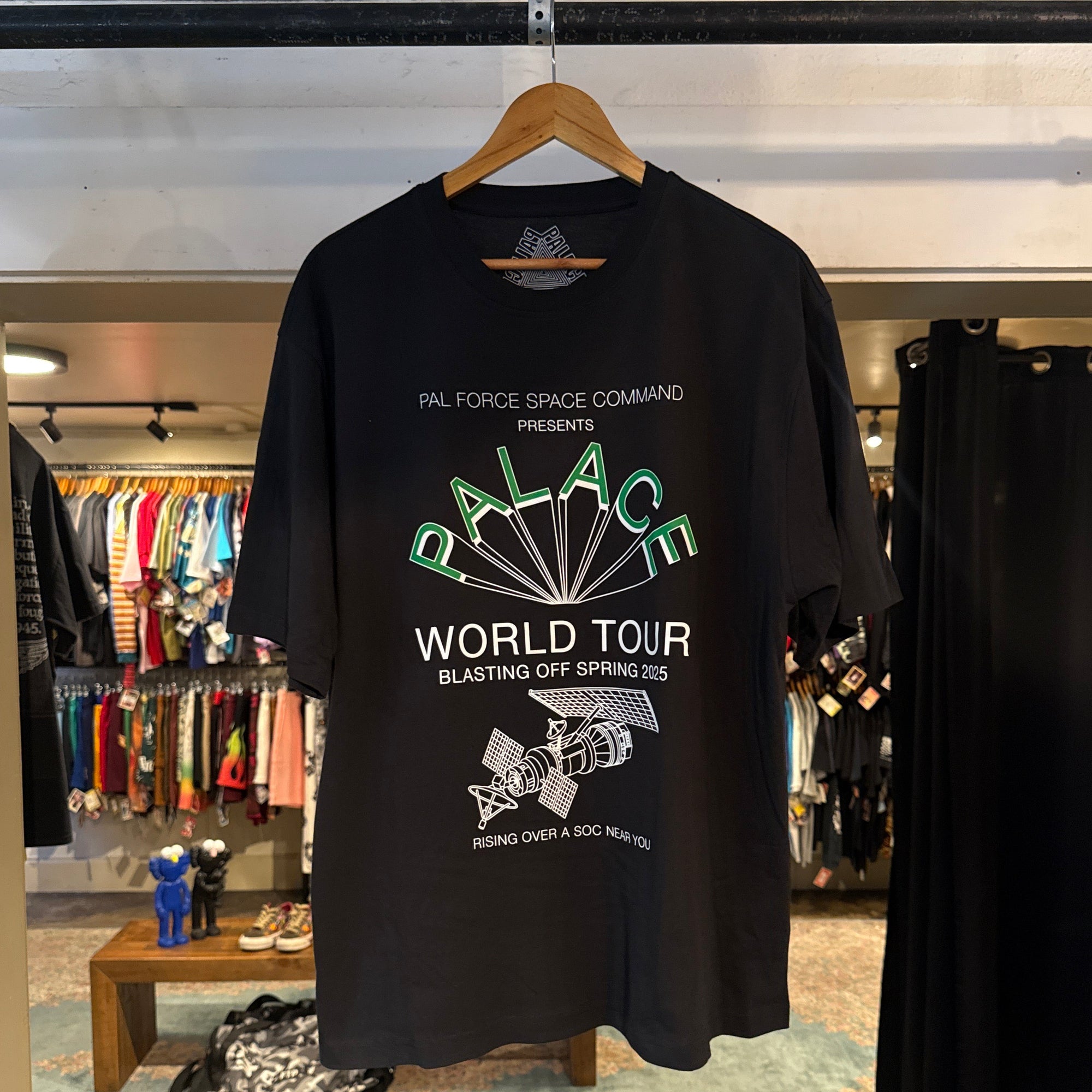 Palace World Tour (XL)