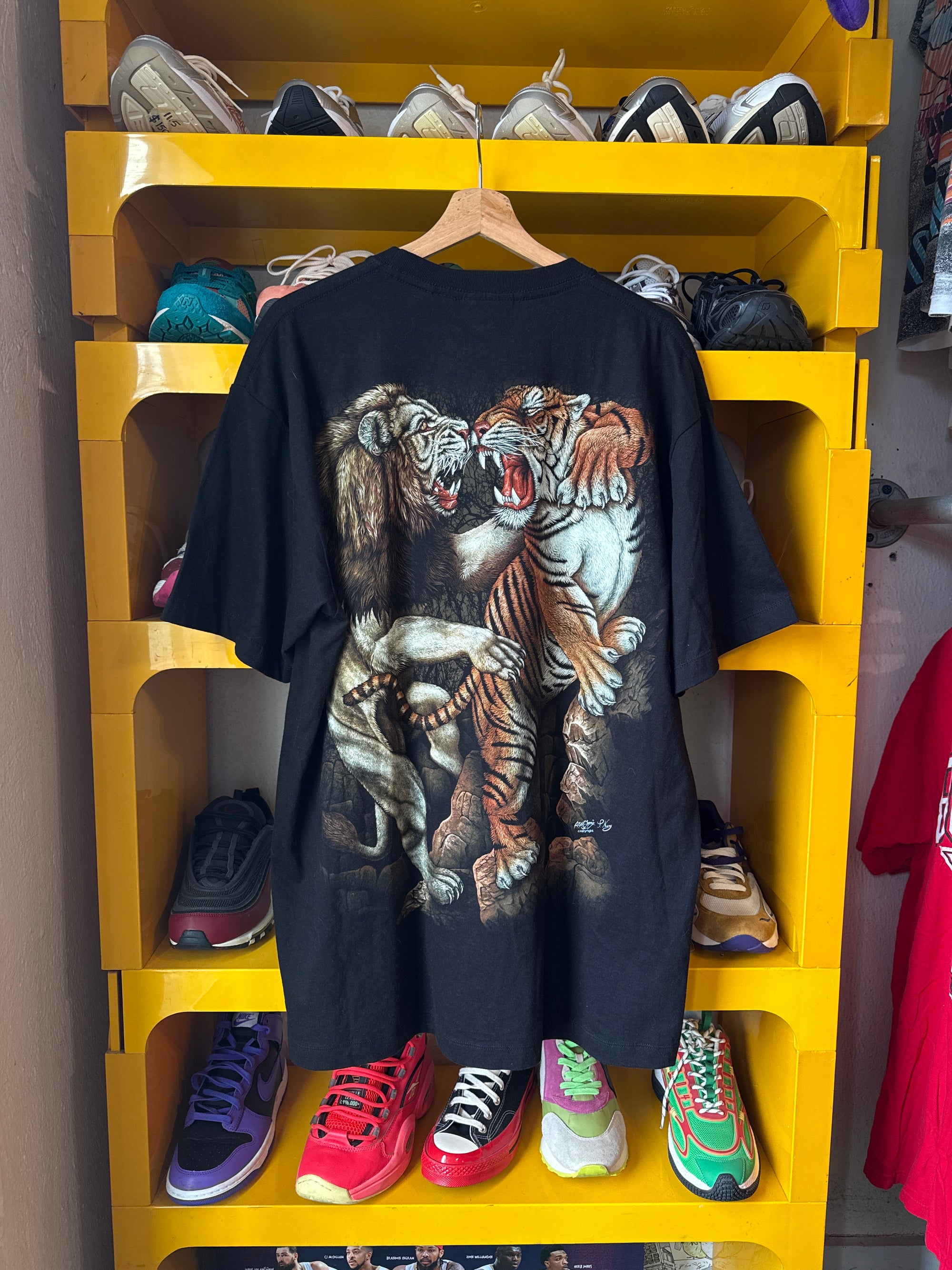 Lion vs Tiger tee - XL