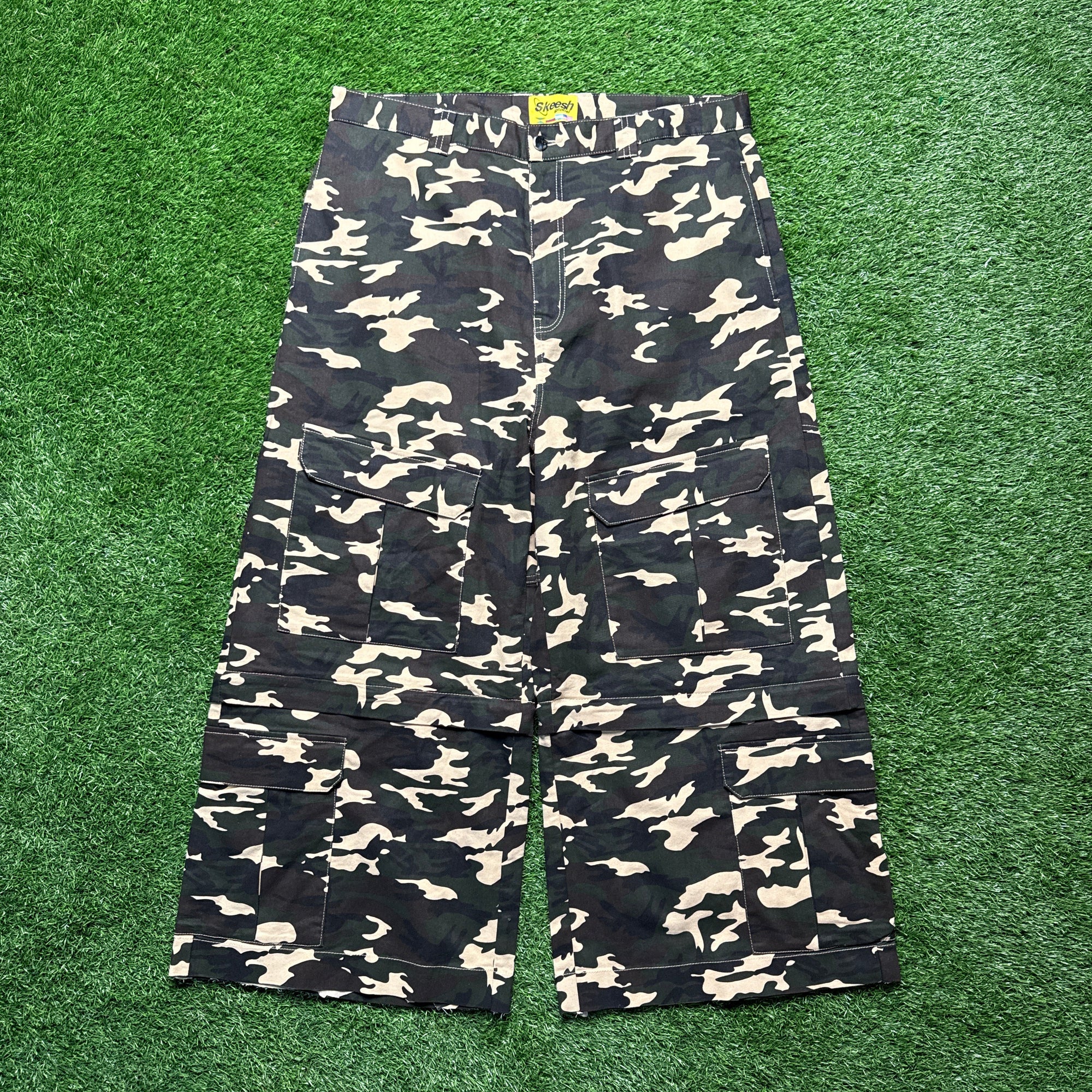 Skeesh Convertible Camo Cargo (XL/2XL)