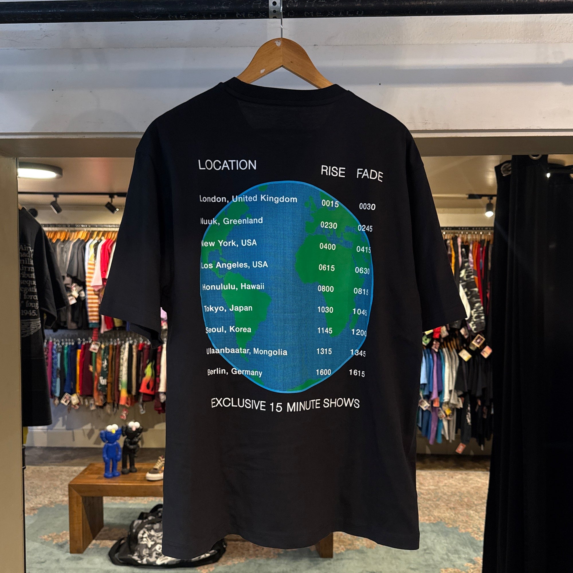 Palace World Tour (XL)