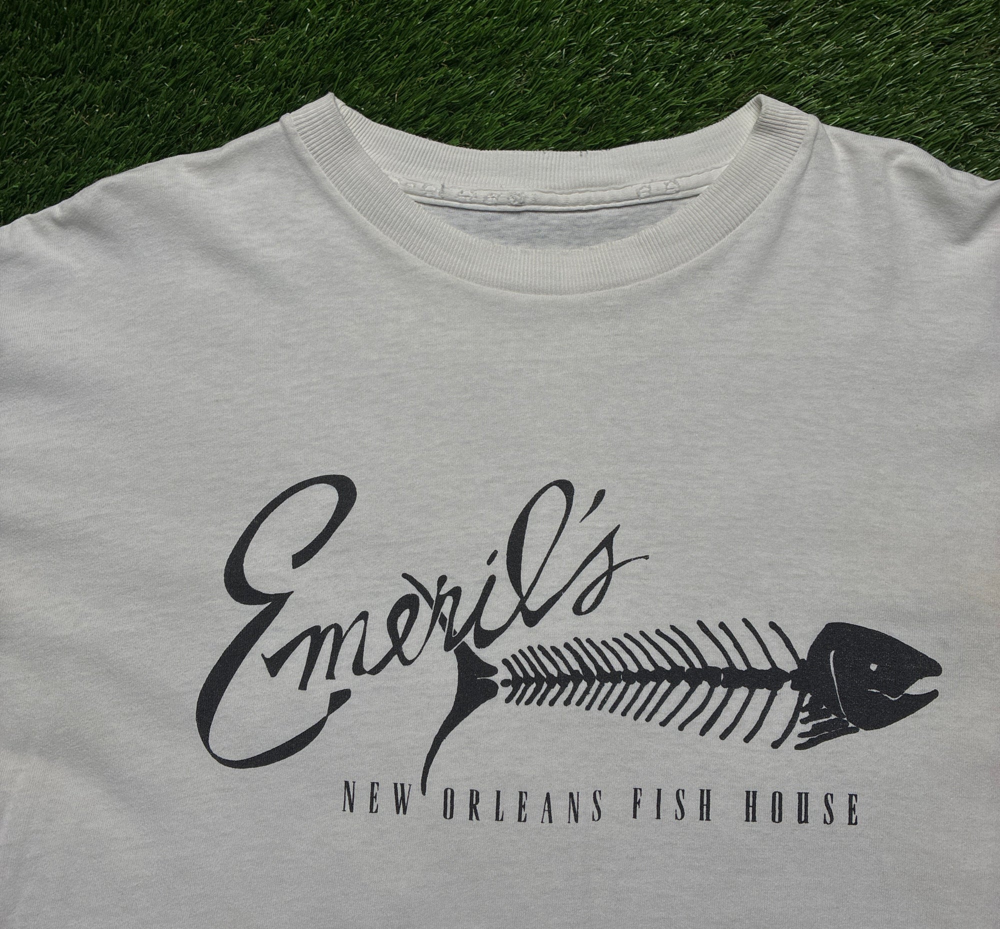 Emeril’s tee (L)