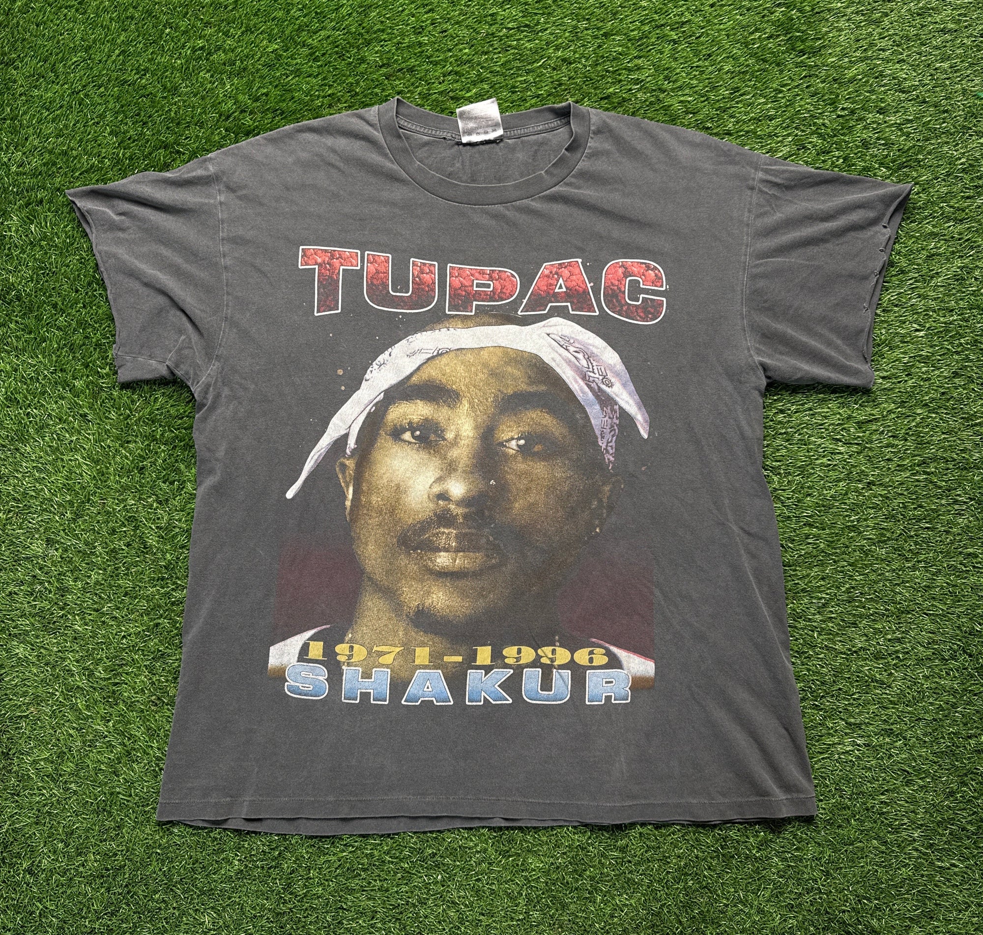 Tupac rap tee reprint (XL)