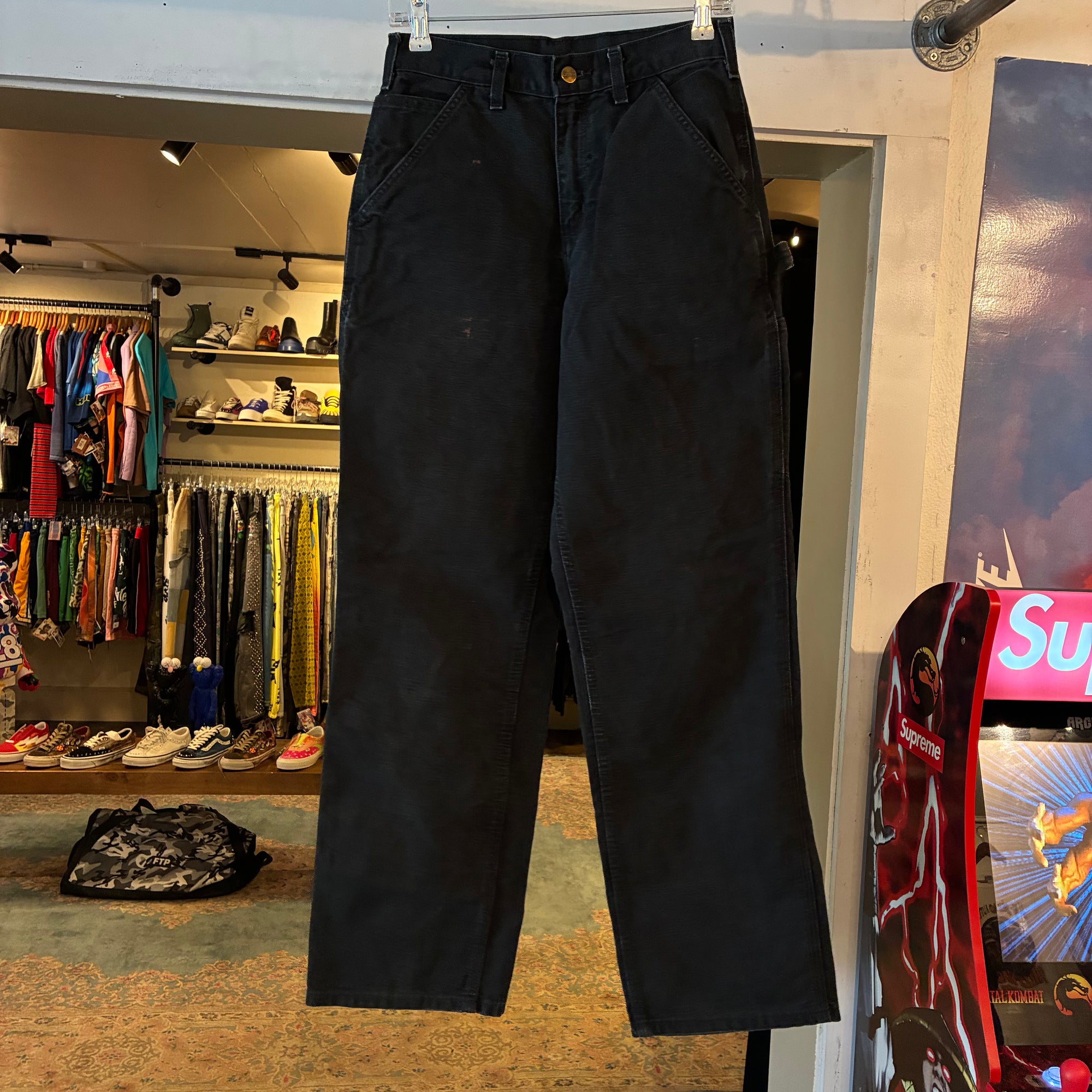Carhartt (28x32)