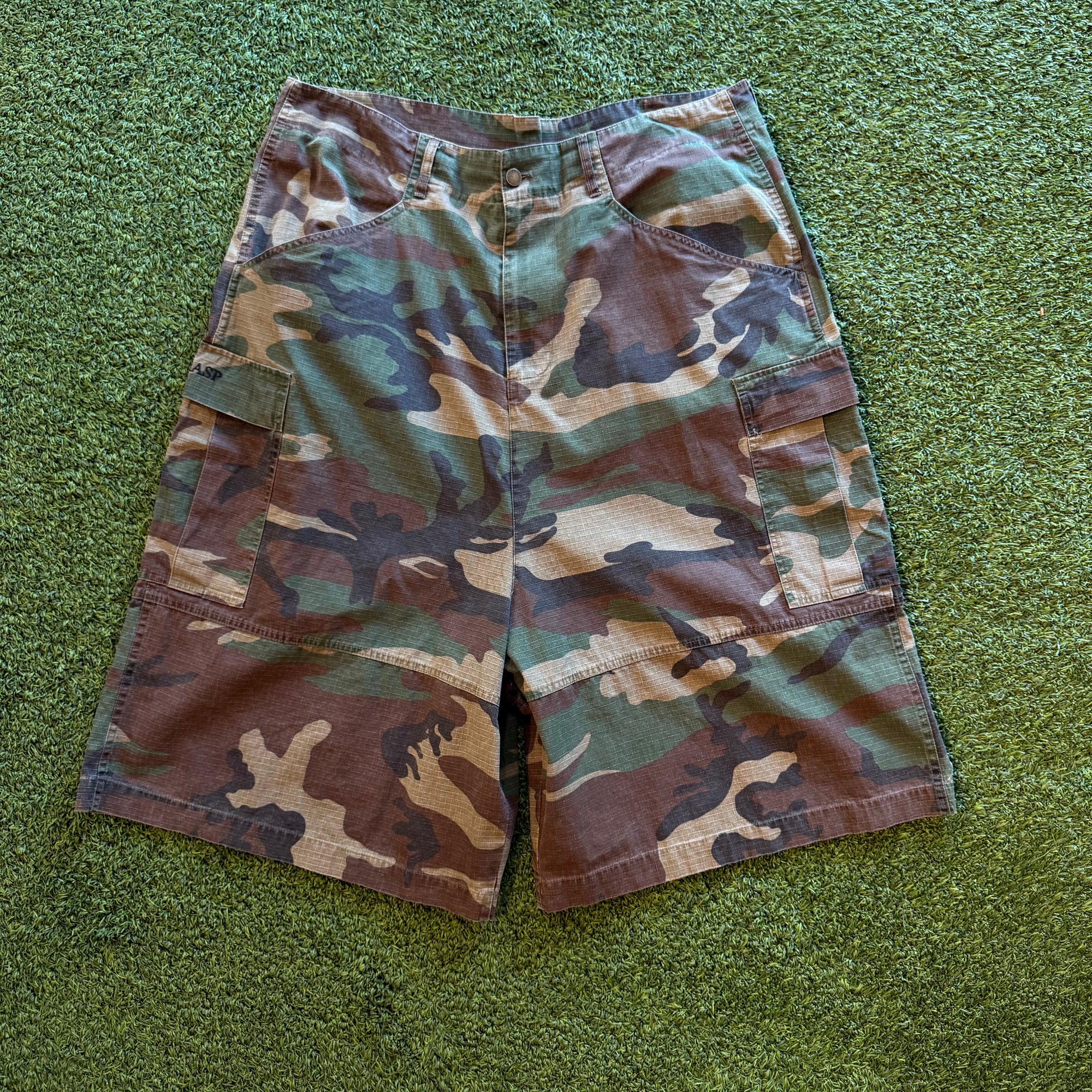Raspberry Camo Cargos (XL)
