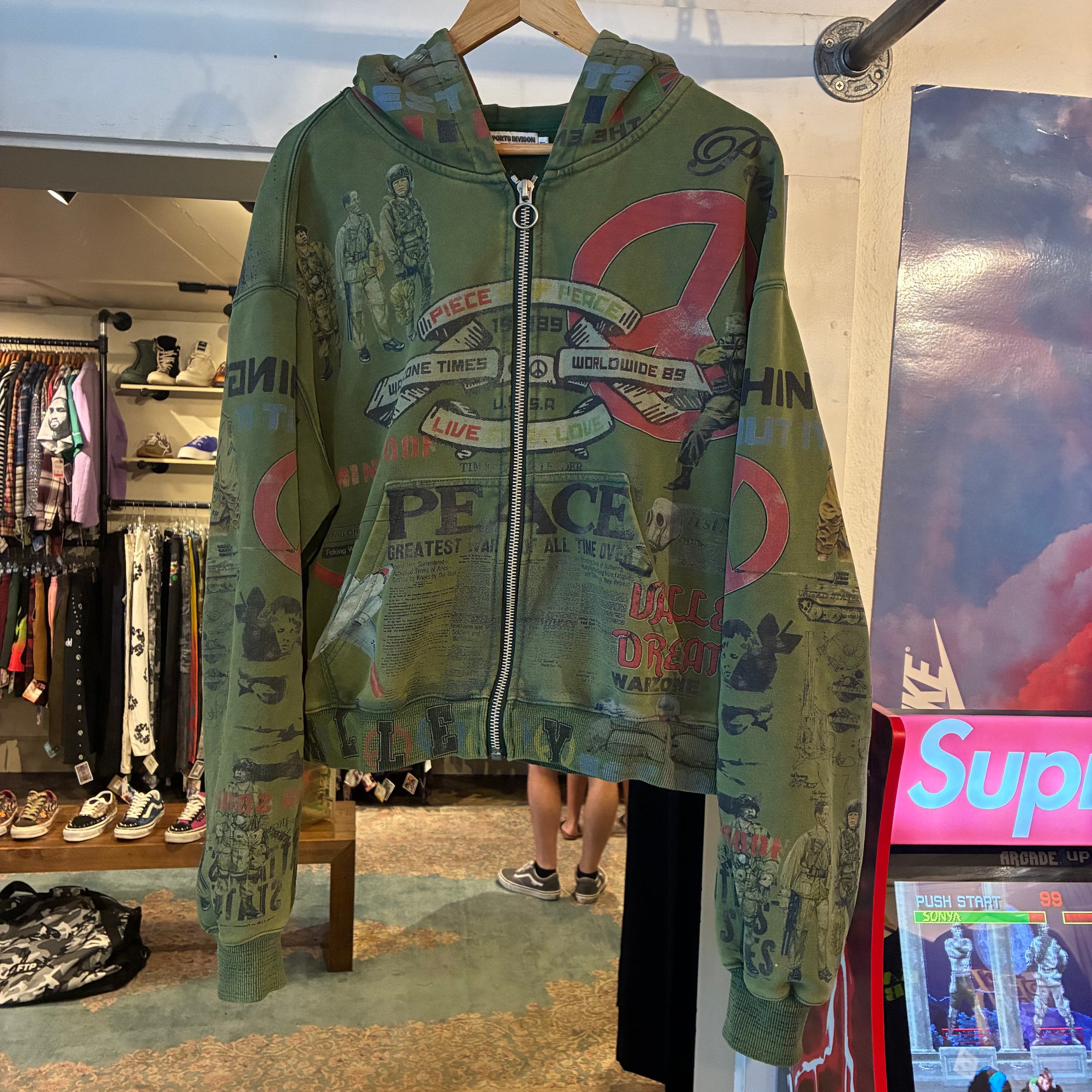 Vale lives zip up (M)