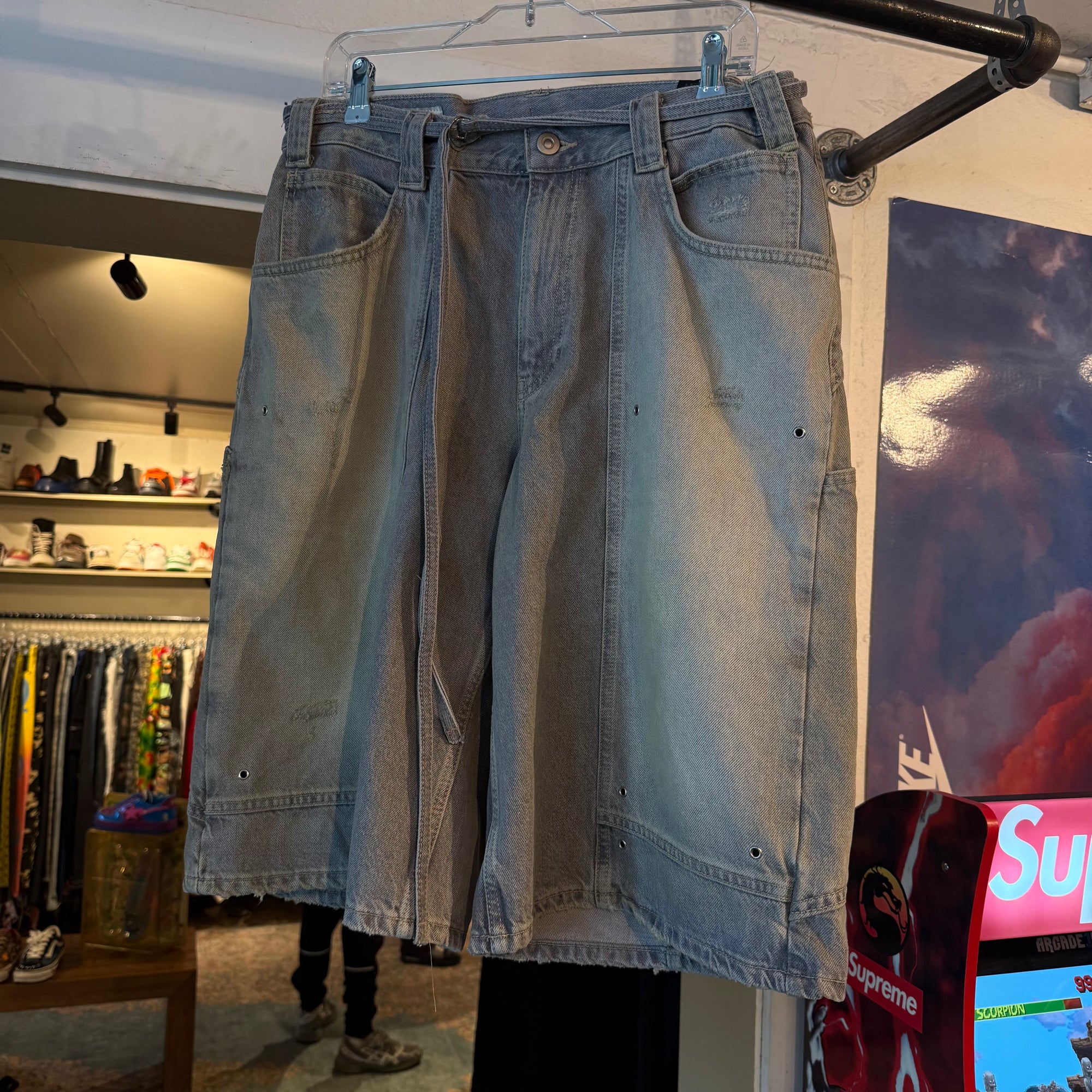 Zara multi pocket shorts (30)