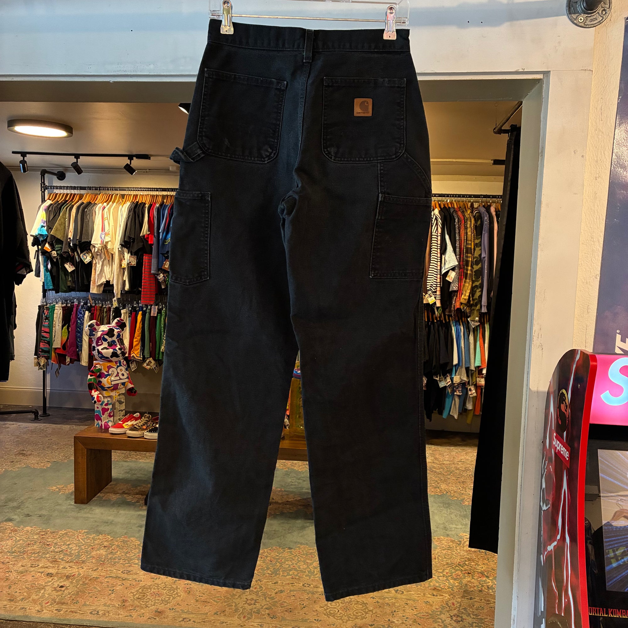 Carhartt (28x32)