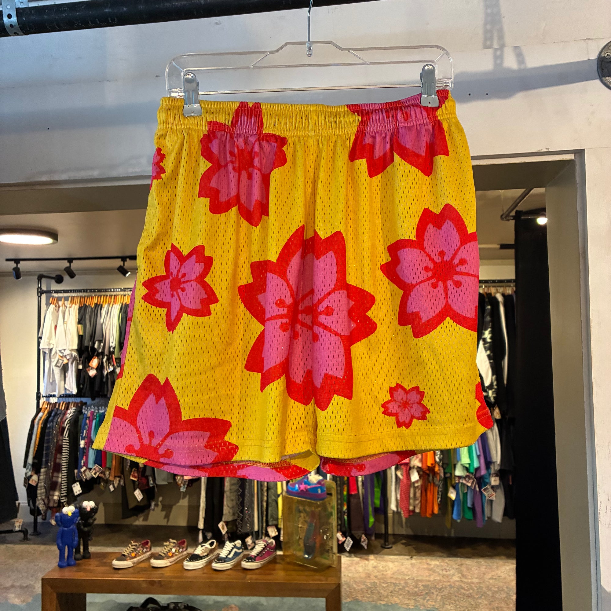 Like sushi shorts (M)