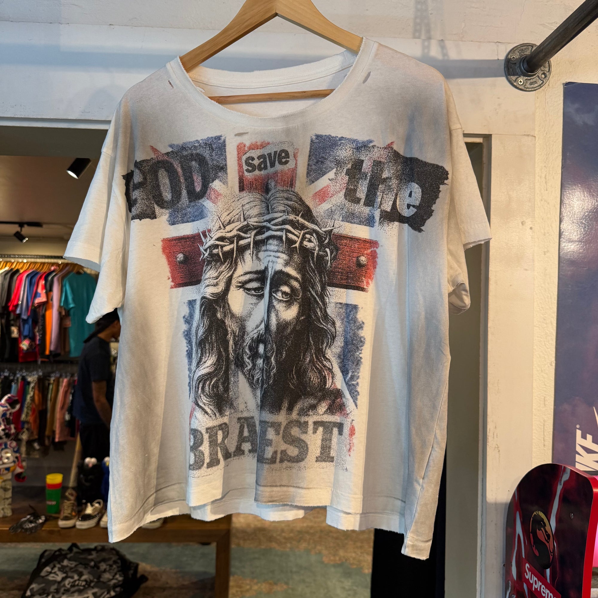 Bravest jesus tee (M)