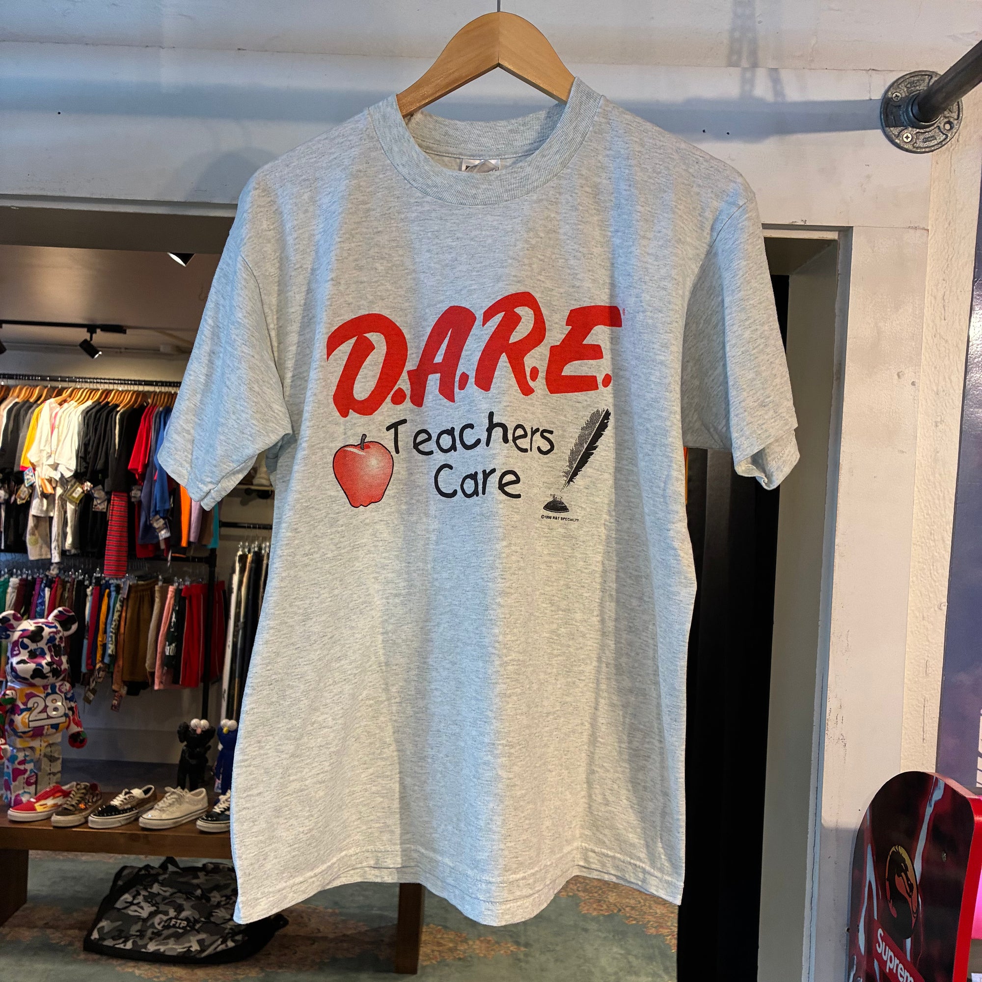 Dare (L)
