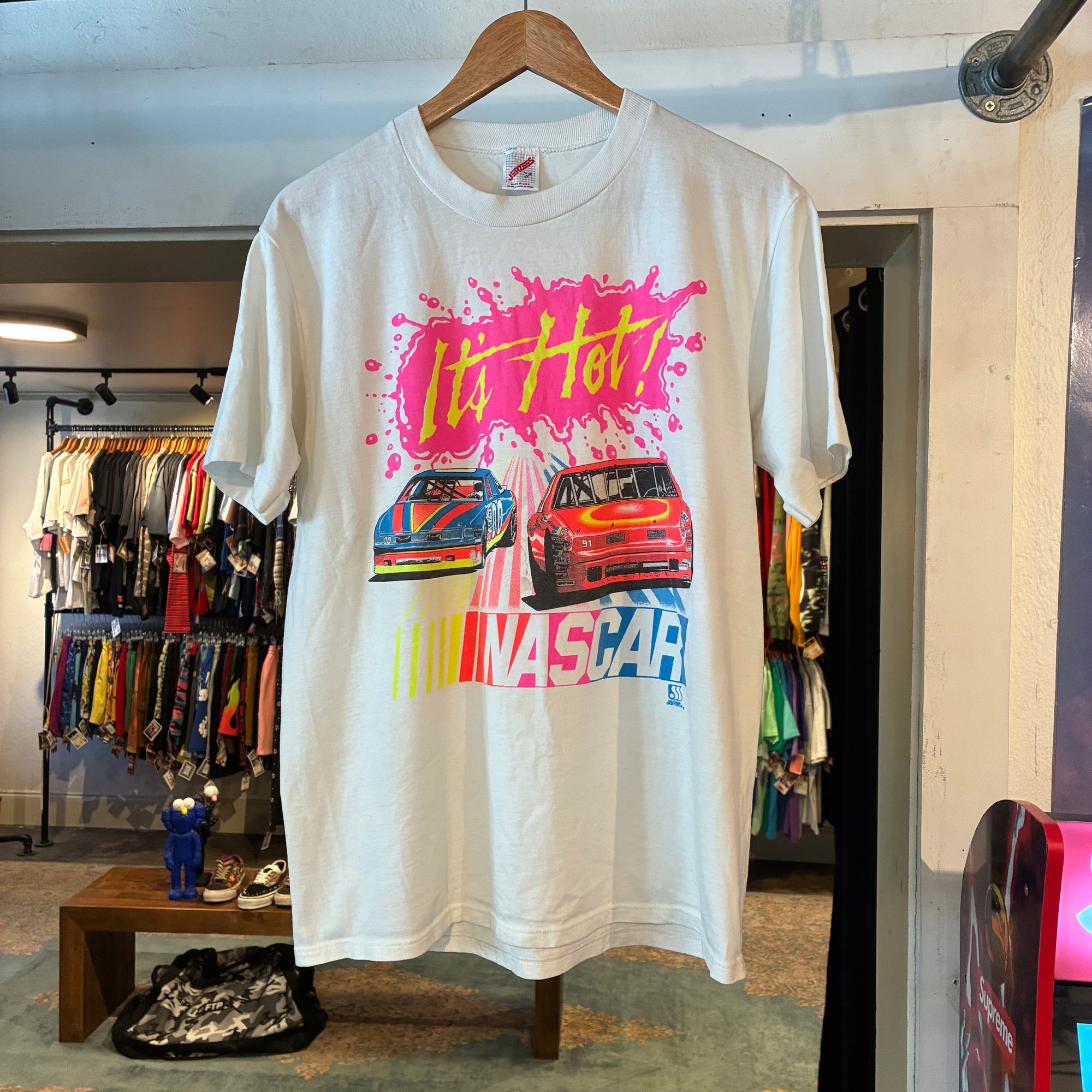 NASCAR (L)