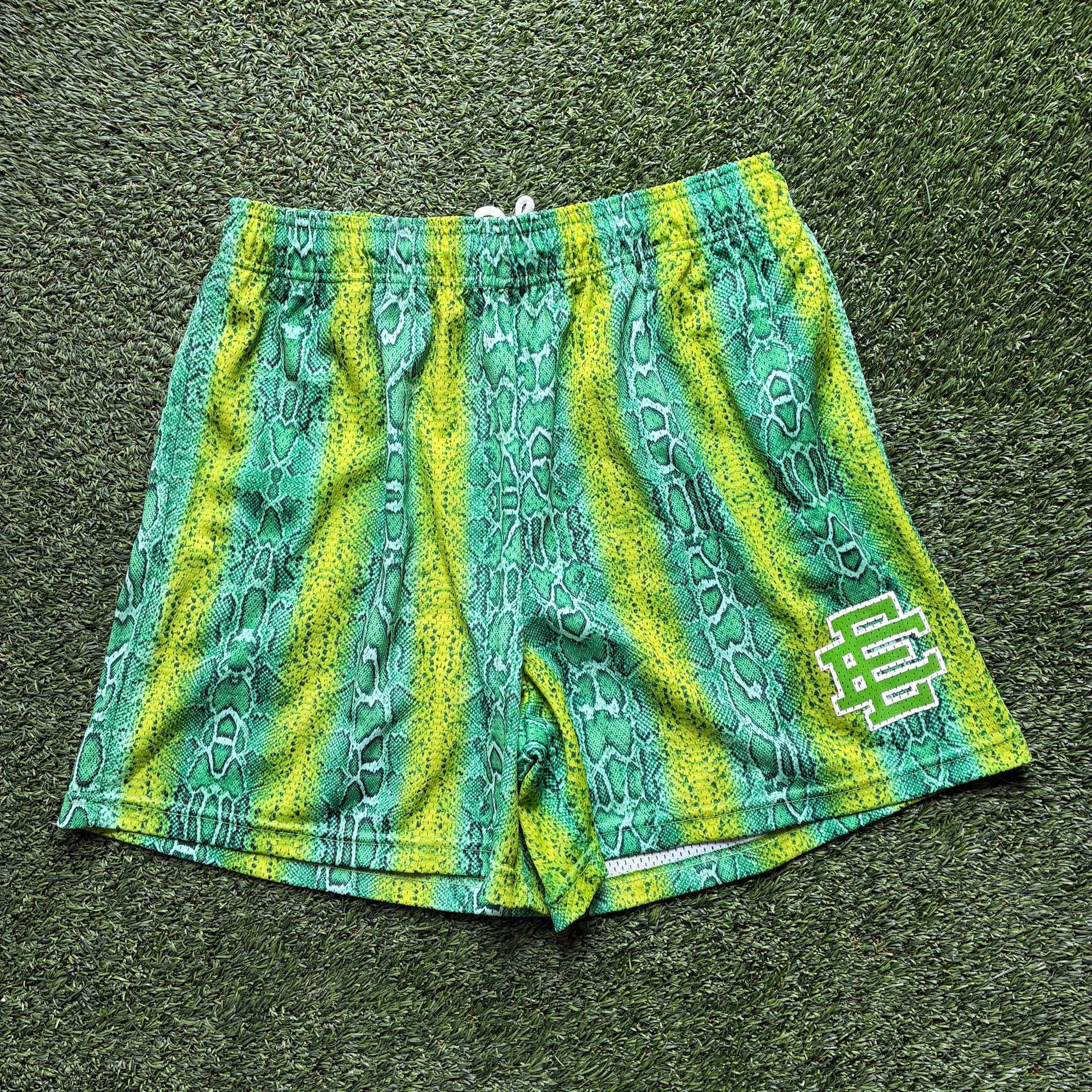 EE snakeskin shorts (XXL)