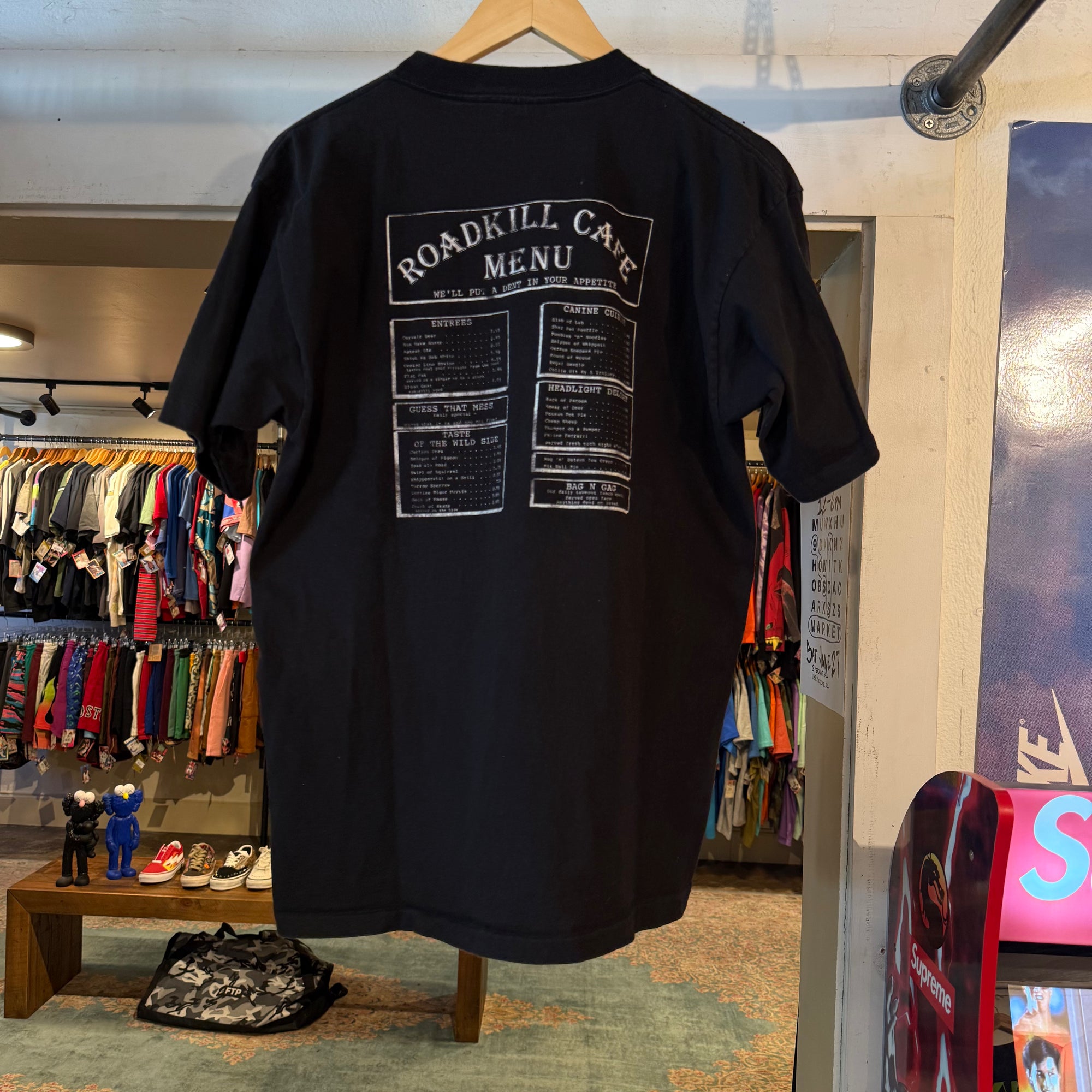 Roadkill cafe (L)