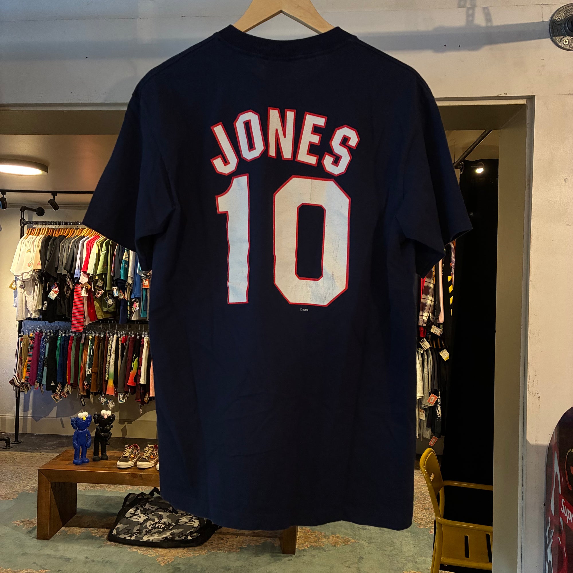 Chipper jones (L)