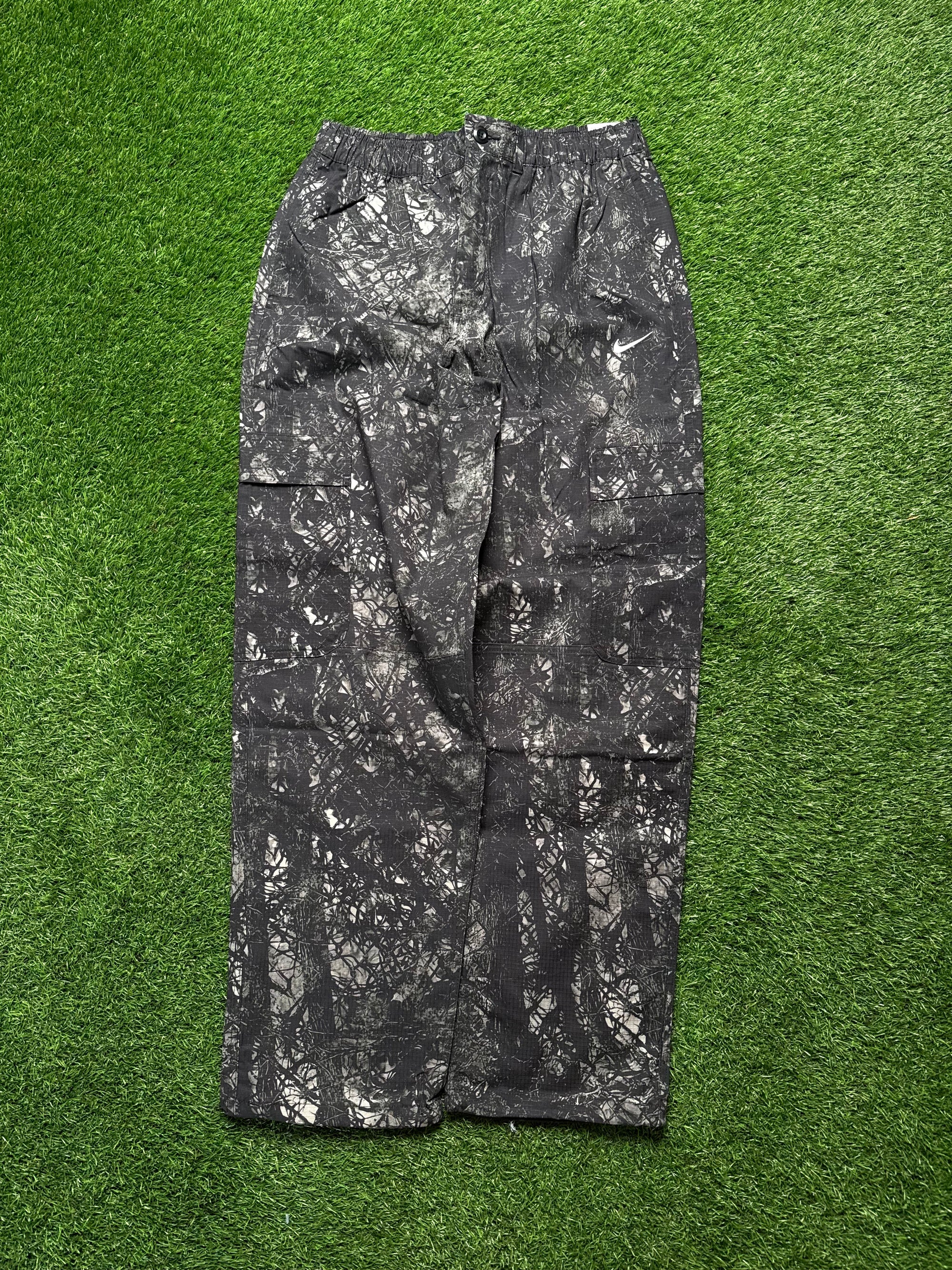 Nike ACG pants (M)