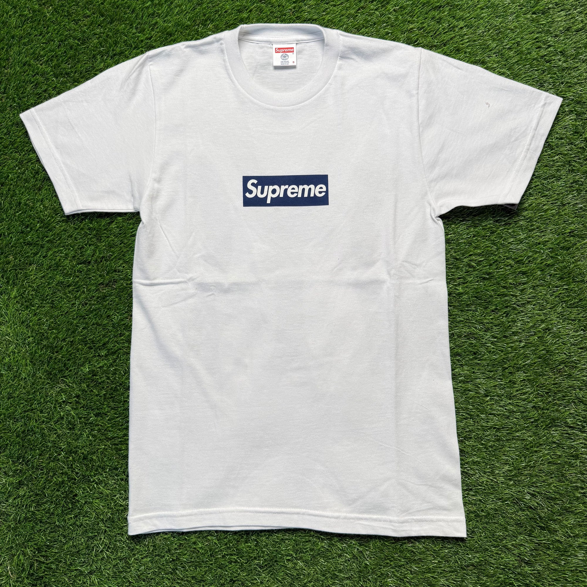 Supreme Yankees Box Logo Tee (Small)